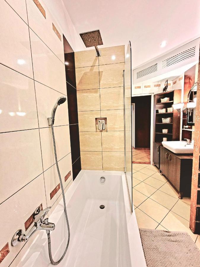 Apartament Pablo 75M2 W Centrum Tarnowskich Gor Tarnowskie Gory Bagian luar foto